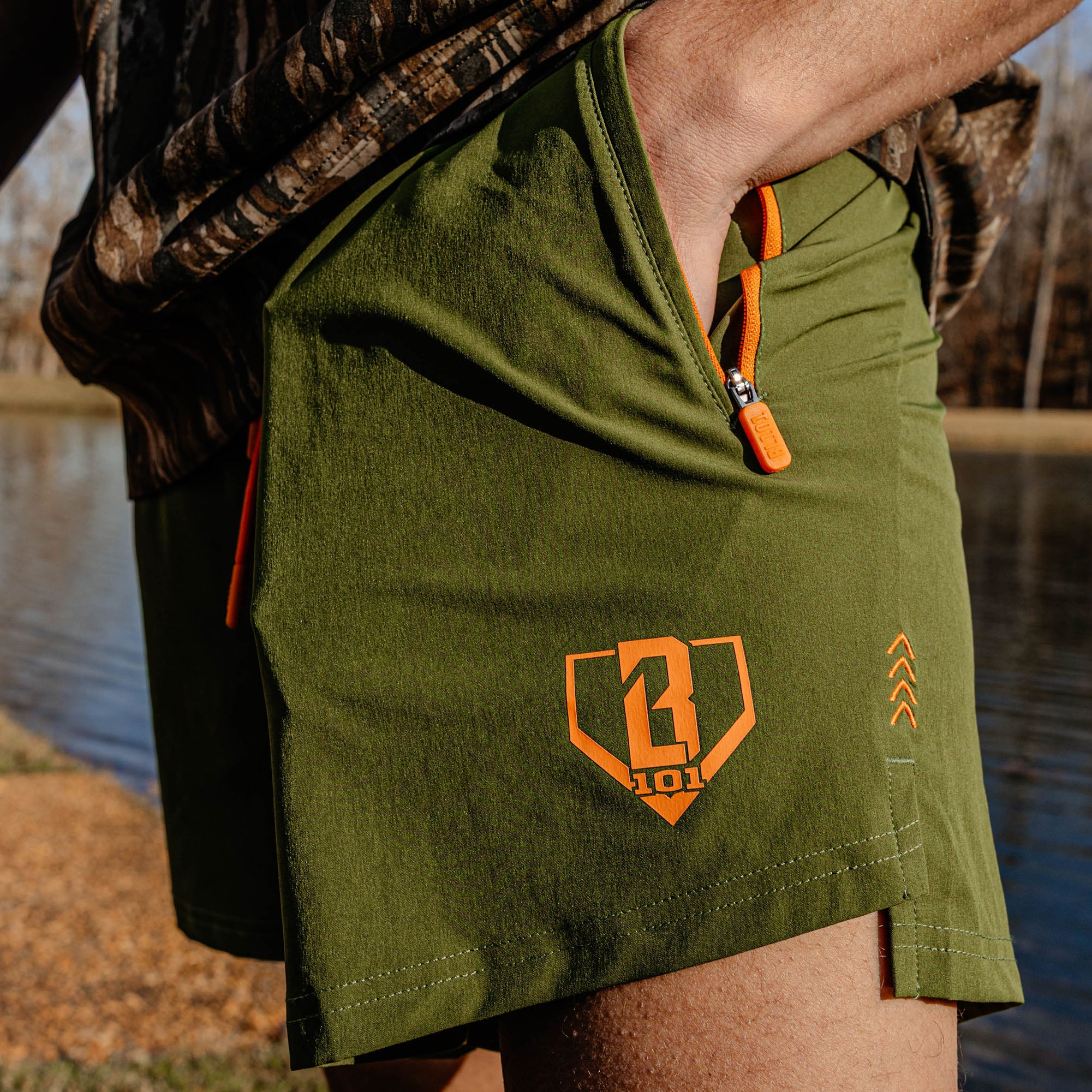 Realtree Pro Series Shorts V2 with Liner - Olive Green/Legacy - Image 5
